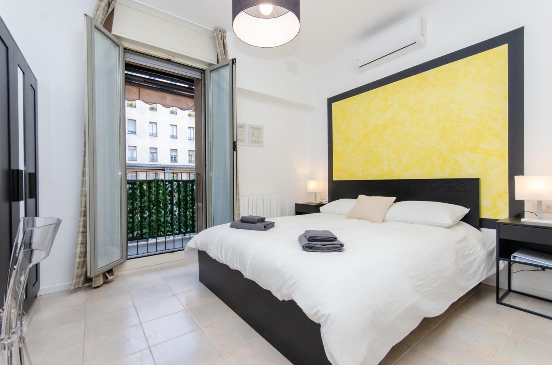 Yellow Room Milano Exteriör bild