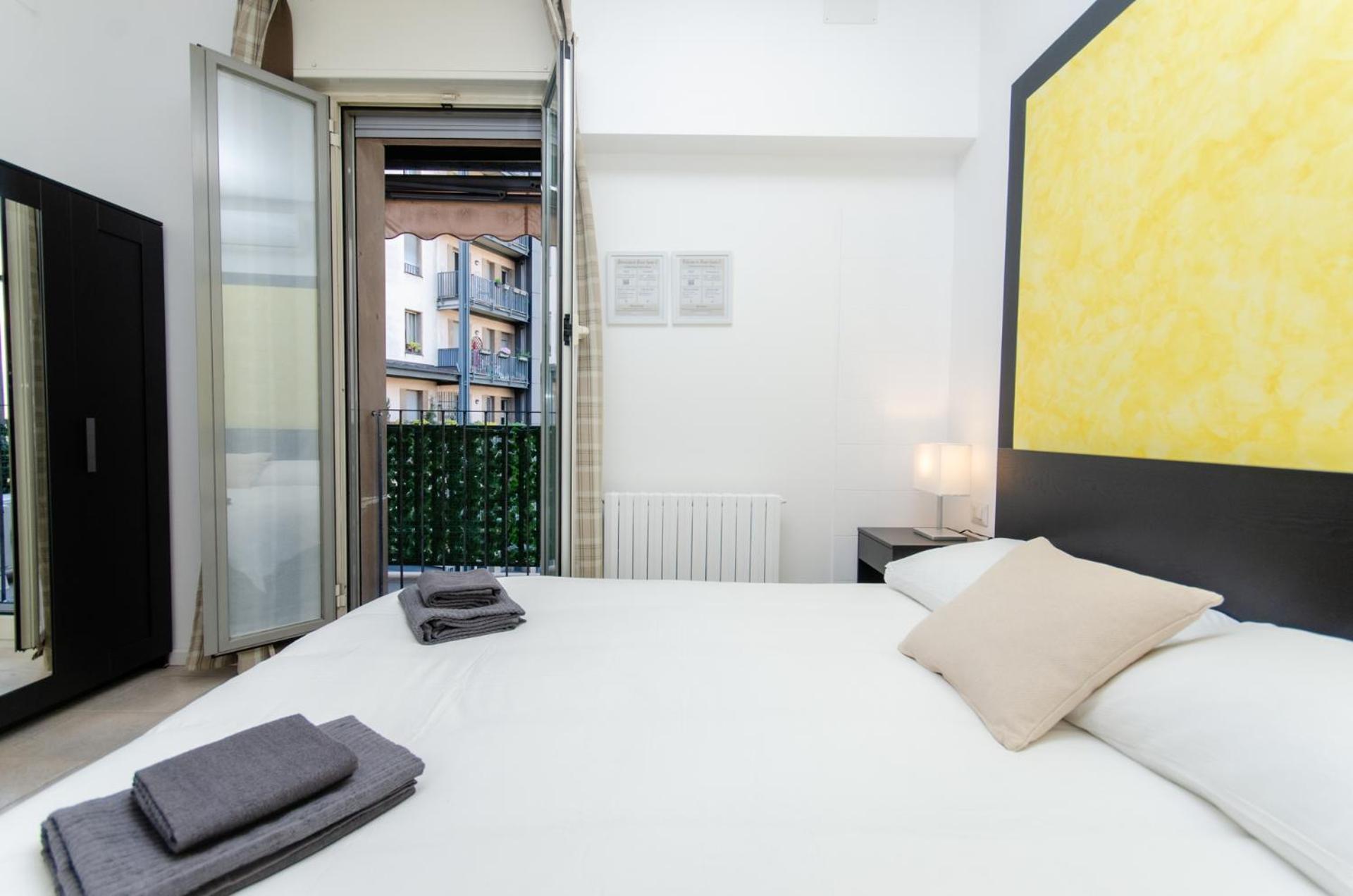 Yellow Room Milano Exteriör bild